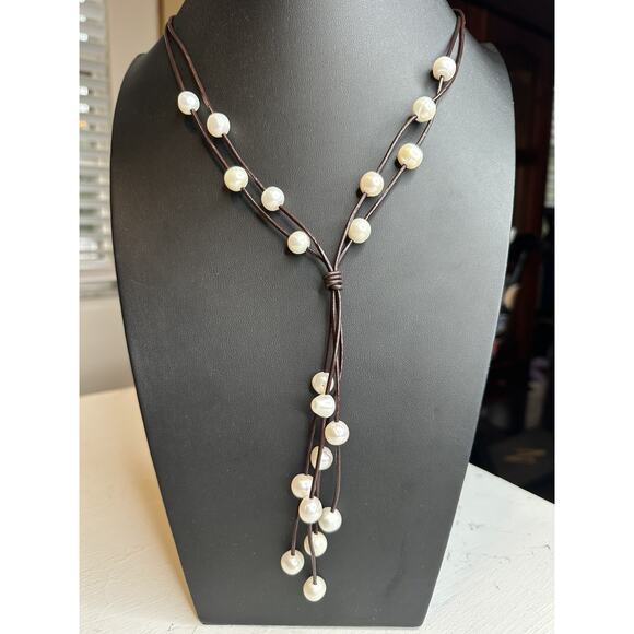 Multi strand brown leather floating pearl necklace - Picture 2 of 8